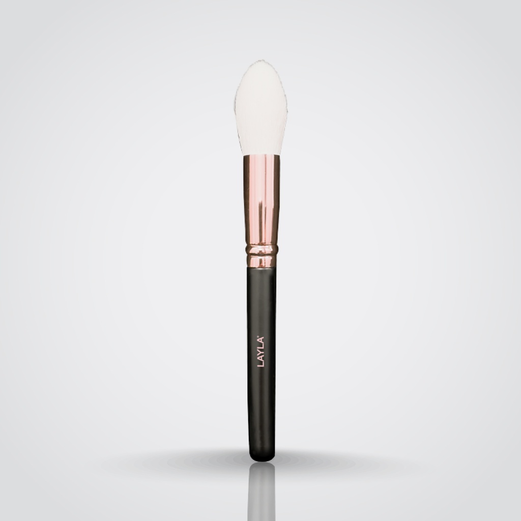Layla - Blush & Highlighter - Brush - Model# F106